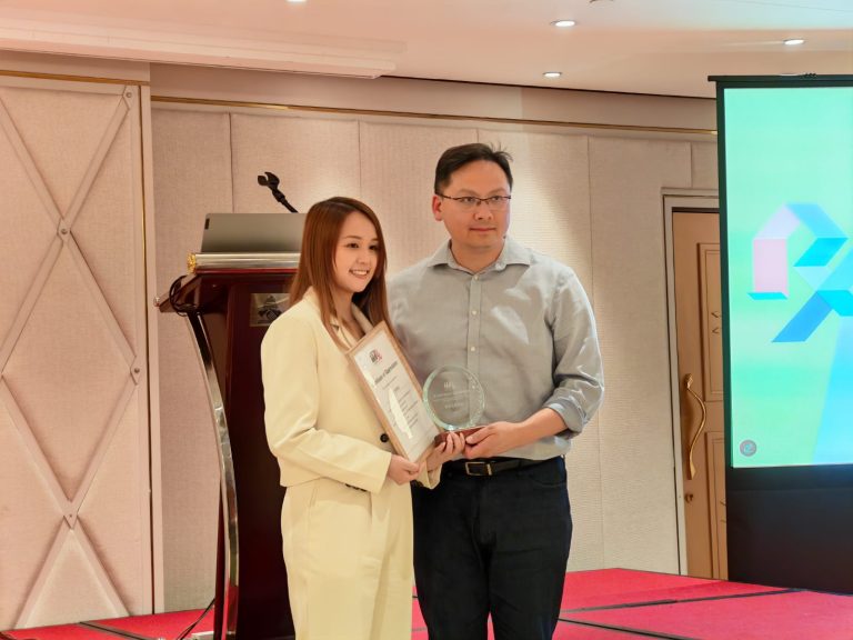 afa14b2a-818f-4194-af7e-20f057e40b96